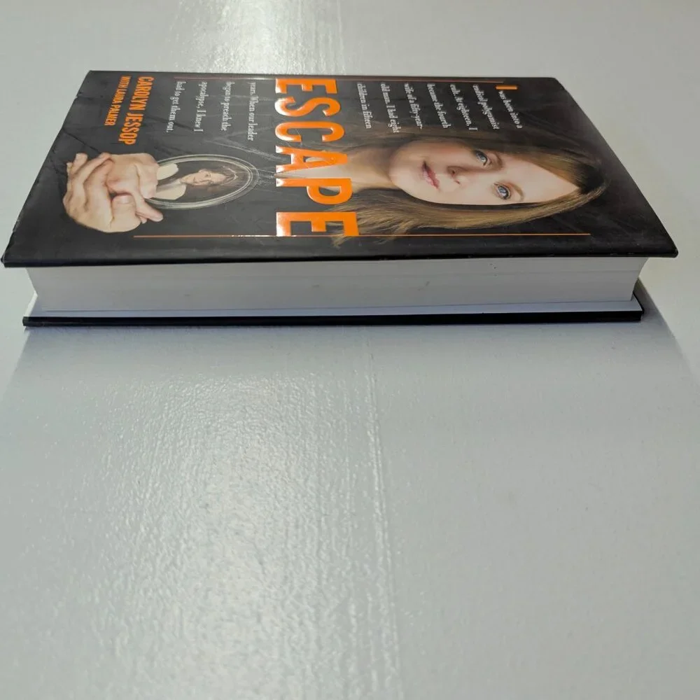 Escape by Carolyn Jessop Hardback Autobiography